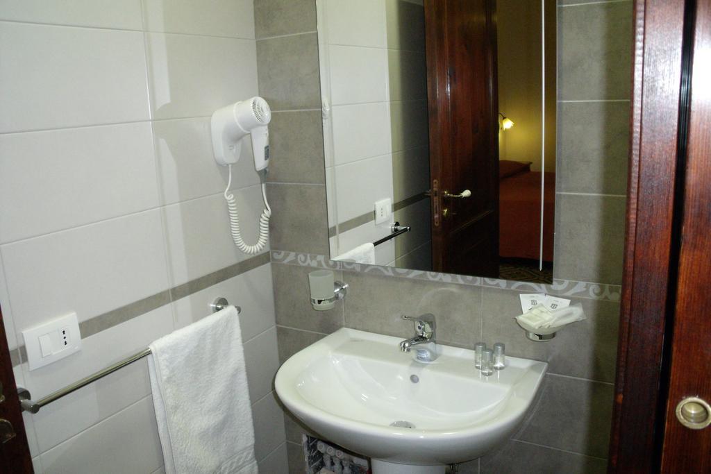 B&B Palazzo Tornabene CTA Værelse billede